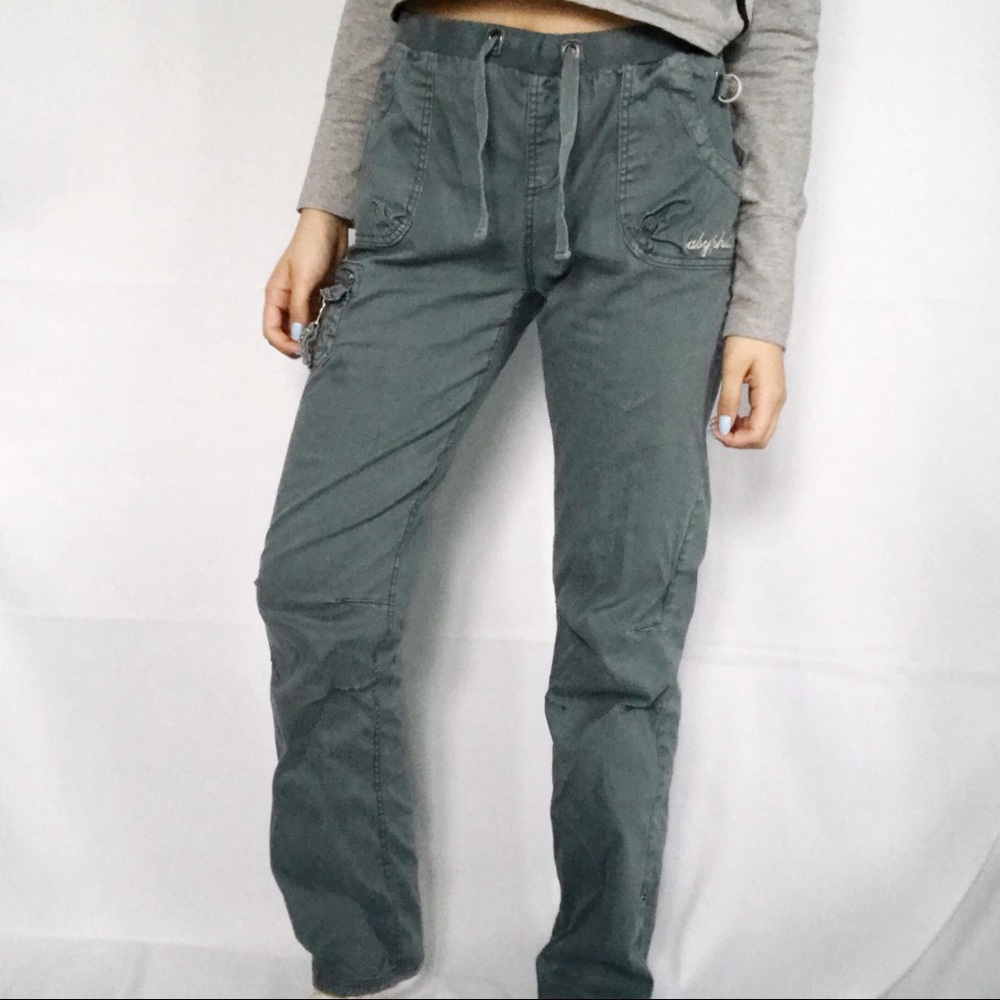 baby phat green pants :)